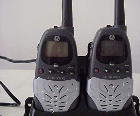 Audiovox GMRS2VMK, two-way Radio Twin Pack with Mobile Charging Stand and Car Adapter Review