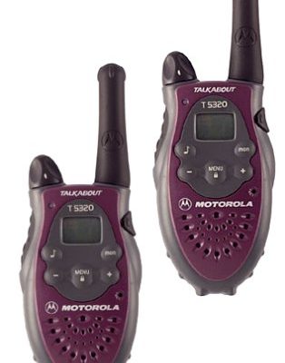 Motorola TalkAbout T5320 (AA) 2-Mile 14-Channel FRS Two-Way Radio (Napa Burgundy) (Pair) Review